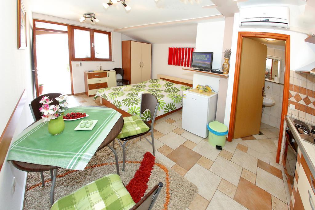 Apartments Melita Bibinje Habitación foto